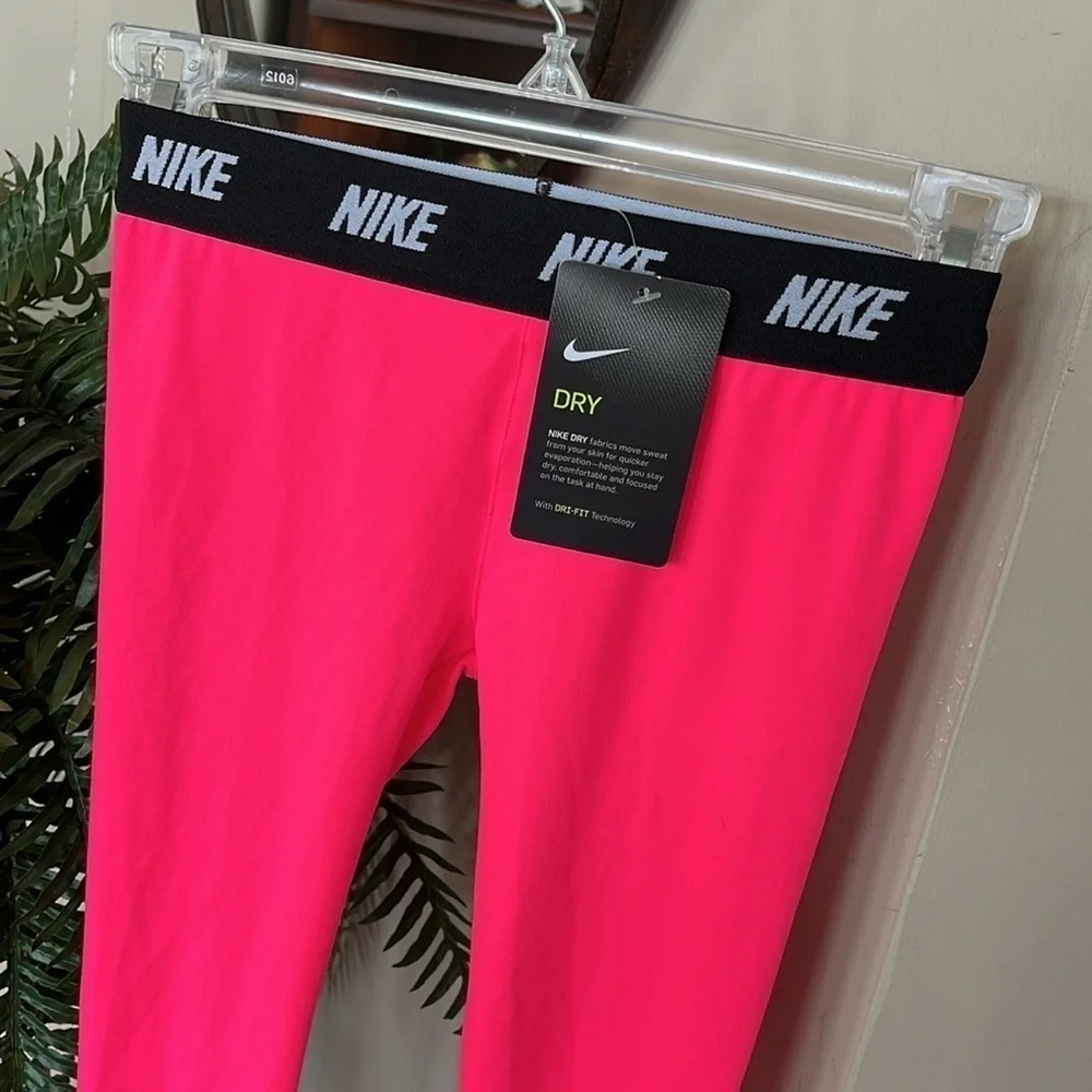 Brand New Nike Dri-Fit Girls Hot Hyper Pink Leggings Stretch Waist White Swoosh